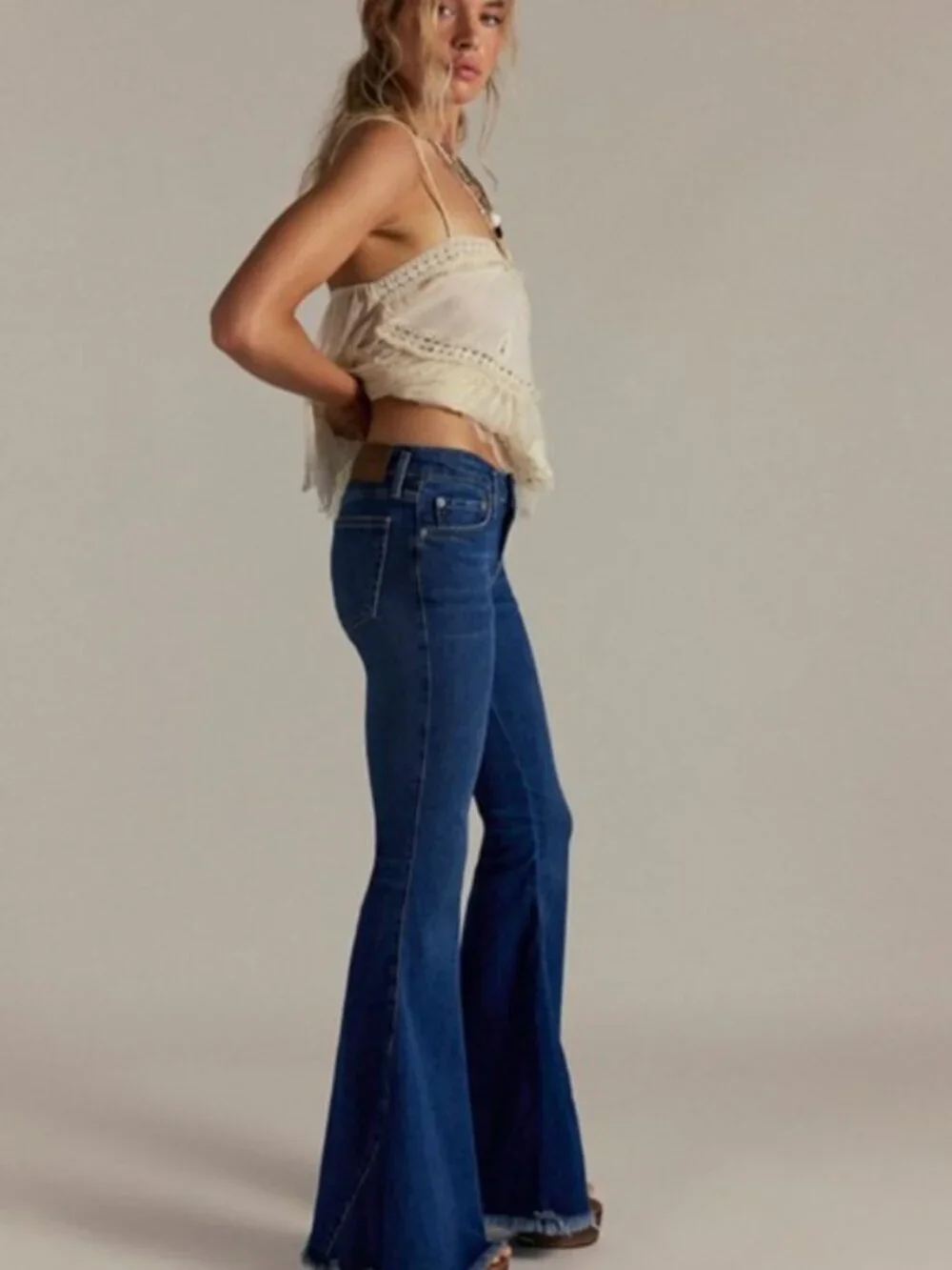 FREE PEOPLE We The Free Emre Low Rise Flare Jeans 26 NWT